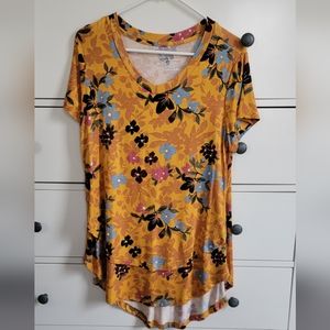 Latched Mama Printed V-neck Nursing Tee 2.0